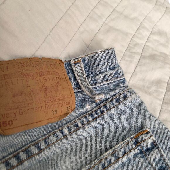 vintage levis light wash denim cutoff shorts - Picture 4 of 4